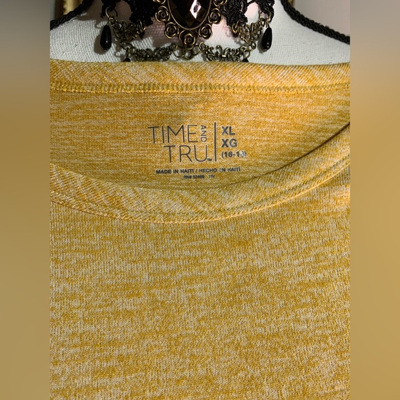 Time and Tru Mustard Yellow Sweater - Picture 8 of 8